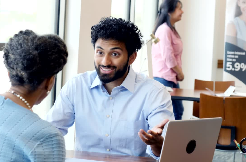 Loyalty Through Service: How Banks Earn Lifetime Customers 