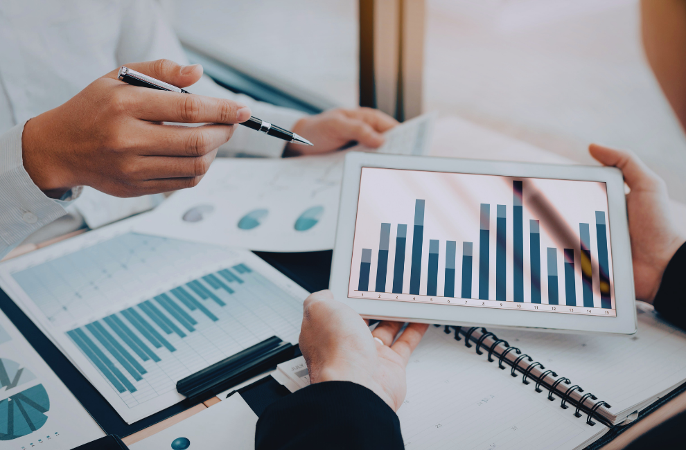 Fintech Grew Fast. Now the Hard Part: Building CX That Can Keep Up